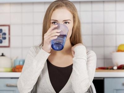 國林開水器提醒：早上不要喝這四類水！