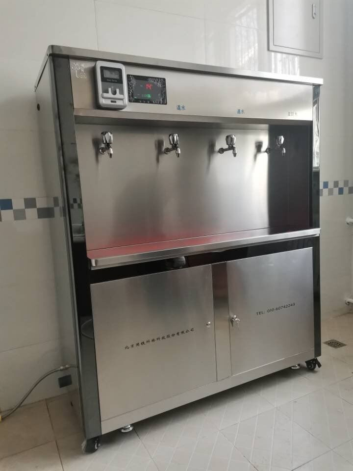 校園刷卡直飲水機(jī)，讓師生喝上了健康安全的直飲水