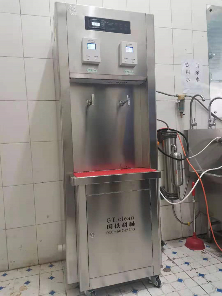 中國政法大學(xué)為師生解決飲水問題，毫不遲疑選擇了國林校園開水器