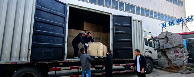 開水器裝車發(fā)貨，用心交付每個(gè)訂單！